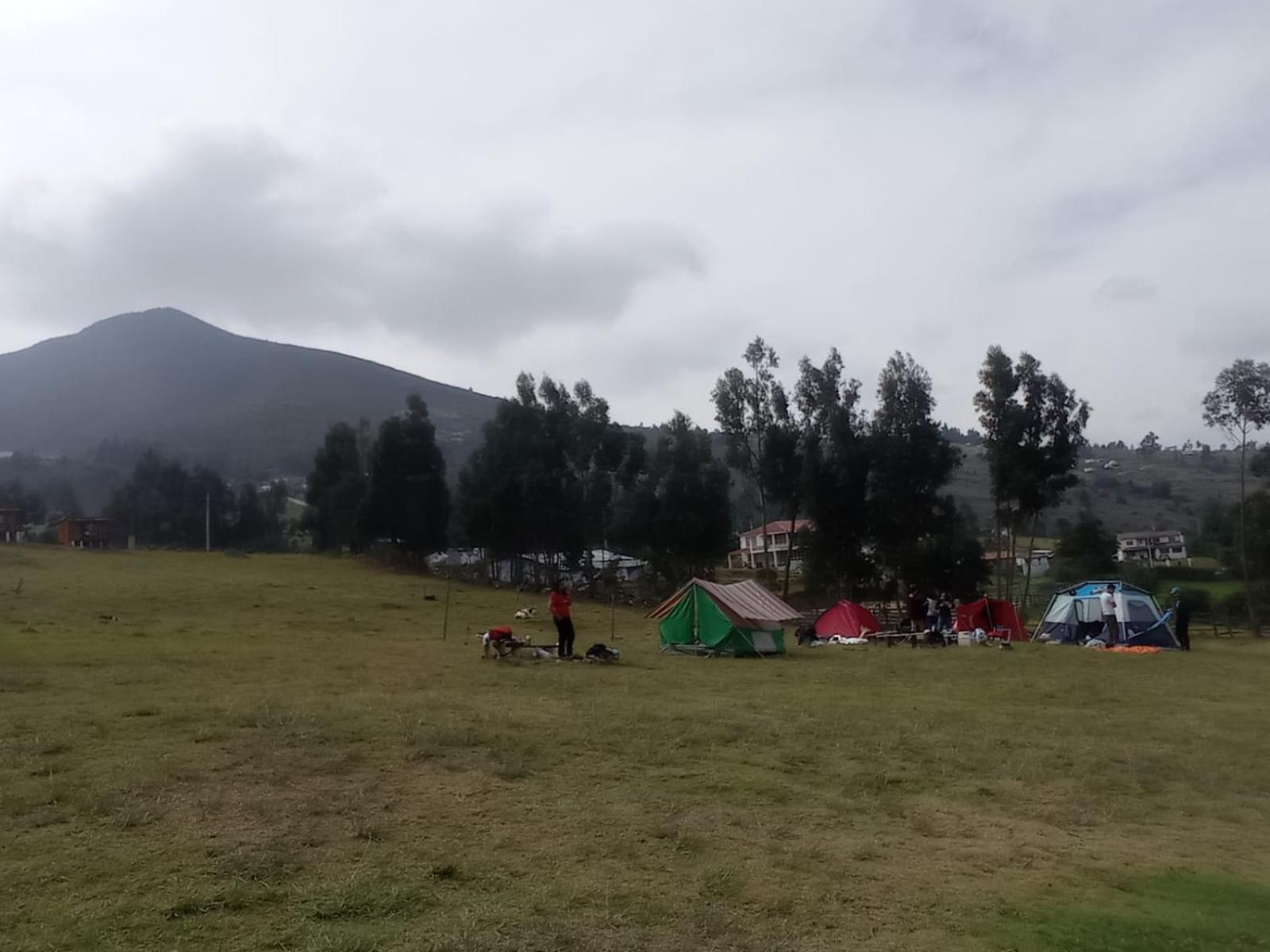Campsite Acacias Guatavita